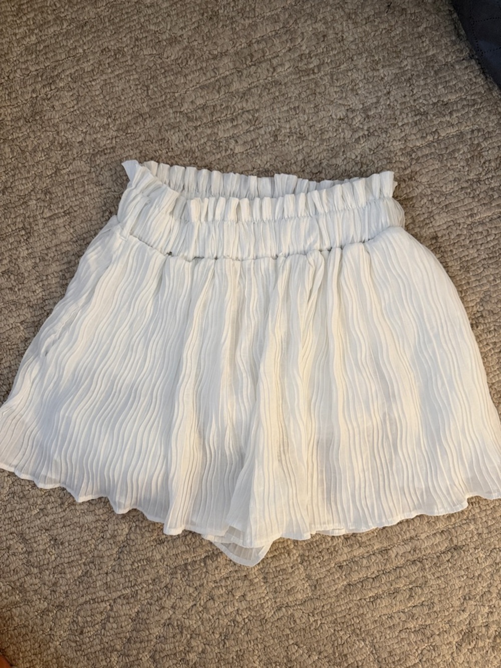Pink Lily White Pleated Elastic Waist Skort